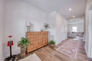 330 William Dr, Pittsburgh, PA 15239 - Photo 2