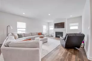 330 William Dr, Pittsburgh, PA 15239 - Photo 10