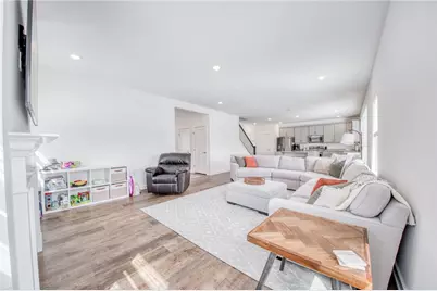 330 William Dr, Pittsburgh, PA 15239 - Photo 10