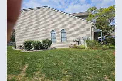 301 Malcolm Ct, Monroeville, PA 15146 - Photo 2