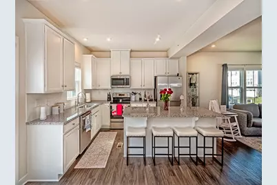 126 Lupine Dr, Adams Township, PA 16046 - Photo 8