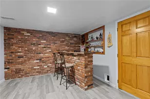 716 Redstone Dr, Pittsburgh, PA 15101 - Photo 22