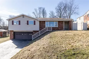 716 Redstone Dr, Pittsburgh, PA 15101 - Photo 1