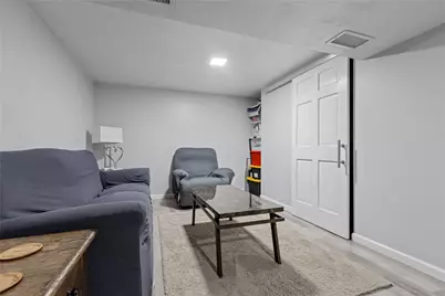 716 Redstone Drive, Pittsburgh, PA 15101 - Photo 24