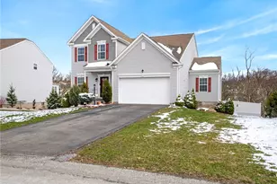 423 Labrador Ln, Jefferson Hills, PA 15025 - Photo 2
