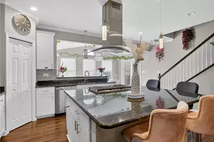 423 Labrador Ln, Jefferson Hills, PA 15025 - Photo 14