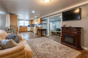 26 Circle Dr, Union Township, PA 15332 - Photo 8