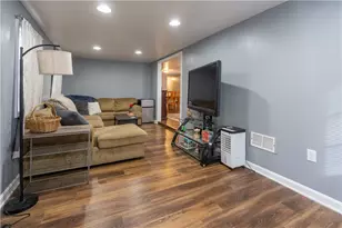 26 Circle Dr, Union Township, PA 15332 - Photo 2