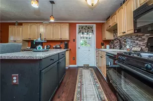 4134 Highgrove Rd, Pittsburgh, PA 15236 - Photo 12