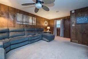 4134 Highgrove Rd, Pittsburgh, PA 15236 - Photo 14