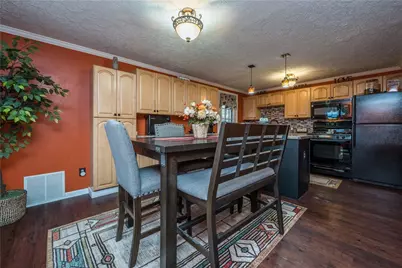 4134 Highgrove Rd, Pittsburgh, PA 15236 - Photo 8