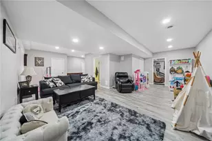 4 Camry Dr, Hempfield Township, PA 15642 - Photo 4