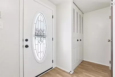 303 Macnab Dr, Moon/Crescent Twp, PA 15108 - Photo 4