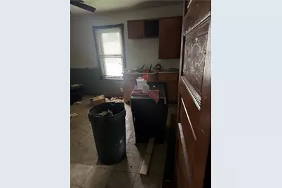 802 Wallis Ave, Farrell, PA 16121 - Photo 12