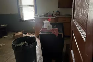 802 Wallis Ave, Farrell, PA 16121 - Photo 12