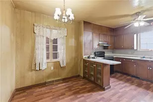 319 4th St, Ellwood City, PA 16117 - Photo 8