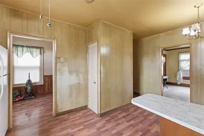 319 4th St, Ellwood City, PA 16117 - Photo 10