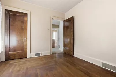 319 4th St, Ellwood City, PA 16117 - Photo 18