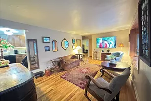 4 Emma Dr, Pittsburgh, PA 15223 - Photo 10