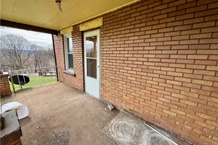 1119 Hancock Ave, Allegheny Township, PA 15690 - Photo 22