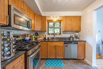 624 Fort Couch Rd, Pittsburgh, PA 15241 - Photo 12