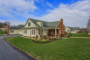 2164 Isleworth Lane, Cranberry Township, PA 16066 - Photo 4