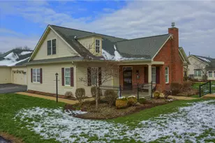 2164 Isleworth Lane, Cranberry Township, PA 16066 - Photo 4