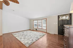 900 Birch Dr, Cranberry Township, PA 16066 - Photo 8