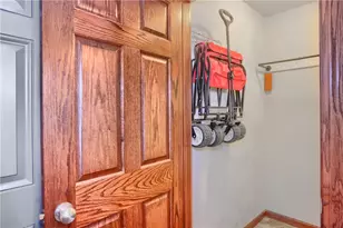 5306 Summit Dr, Hidden Valley, PA 15502 - Photo 14