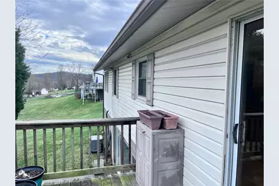 218 Locust St, Rural Valley Boro, PA 16249 - Photo 6