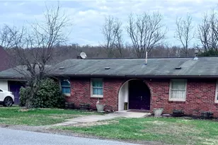 218 Locust St, Rural Valley Boro, PA 16249 - Photo 1