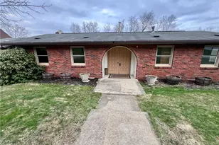 218 Locust St, Rural Valley Boro, PA 16249 - Photo 2