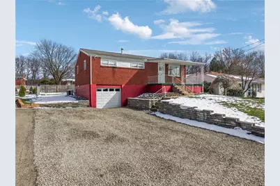 525 New Market Dr, Hempfield Township, PA 15601 - Photo 36