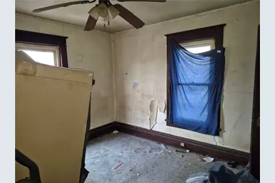 689 S State Line Rd, Sharon, PA 16146 - Photo 12