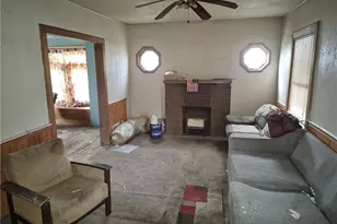 689 S State Line Rd, Sharon, PA 16146 - Photo 4