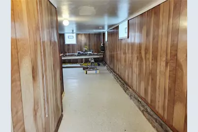 1230 Frank Ave, Jeannette, PA 15644 - Photo 22