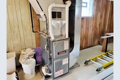 1230 Frank Ave, Jeannette, PA 15644 - Photo 24