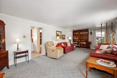 363 Constitution Dr, Pittsburgh, PA 15236 - Photo 8