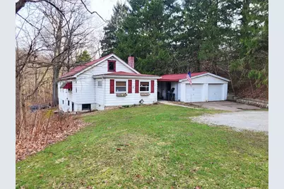 9 Allen Way, White Oak, PA 15131 - Photo 2