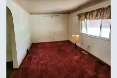 9 Allen Way, White Oak, PA 15131 - Photo 10