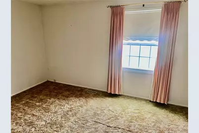 307 Countryside Dr, Robinson Twp, PA 15136 - Photo 8