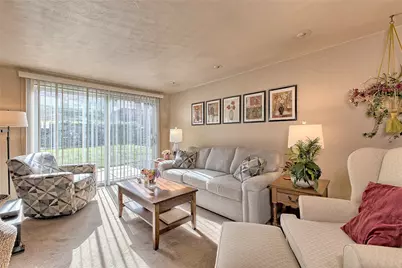 237 E Fairmont Avenue, Trafford, PA 15085 - Photo 2