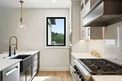 114 Miramar Dr, Pittsburgh, PA 15238 - Photo 18