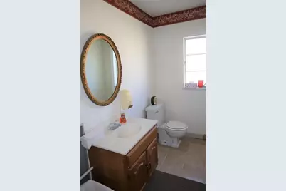 977 Perry Hwy, Ross Twp, PA 15237 - Photo 6