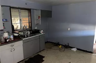 1000 Collinsburg Rd, Belle Vernon, PA 15089 - Photo 6