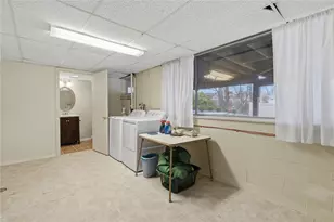 677 Doris Dr, Scott Township, PA 15243 - Photo 36