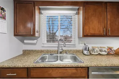 677 Doris Dr, Scott Township, PA 15243 - Photo 20