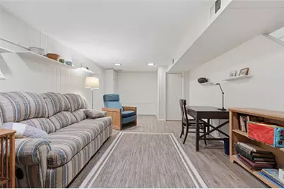 677 Doris Dr, Scott Township, PA 15243 - Photo 32