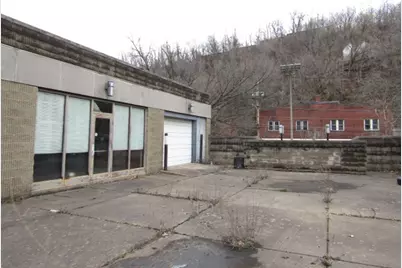 805 Wood St, East Pittsburgh, PA 15112 - Photo 14