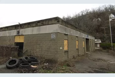 805 Wood St, East Pittsburgh, PA 15112 - Photo 2